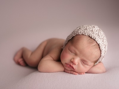 When is the best time to do a newborn session?